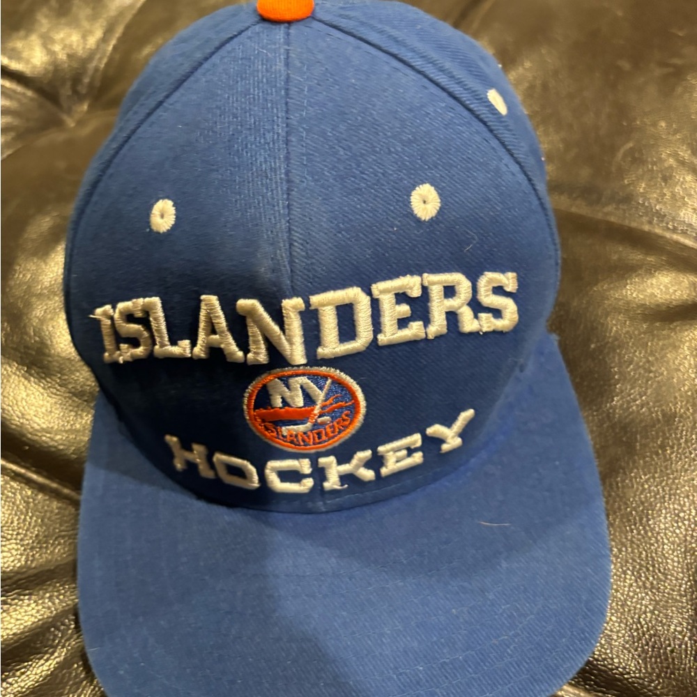 NY Islanders hat